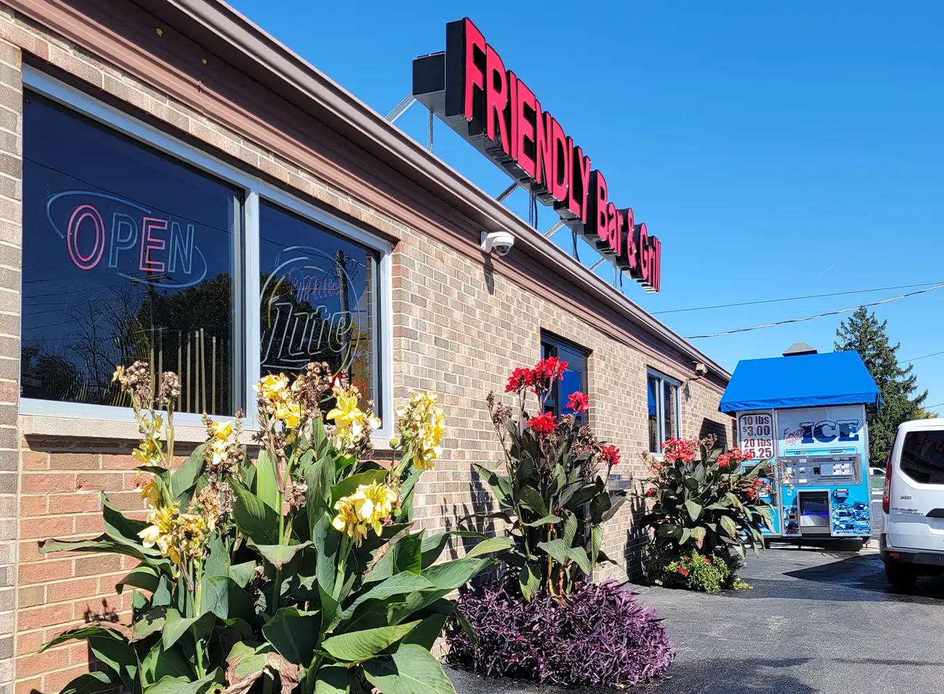 friendly-bar-grill-decatur-il-gallery-02