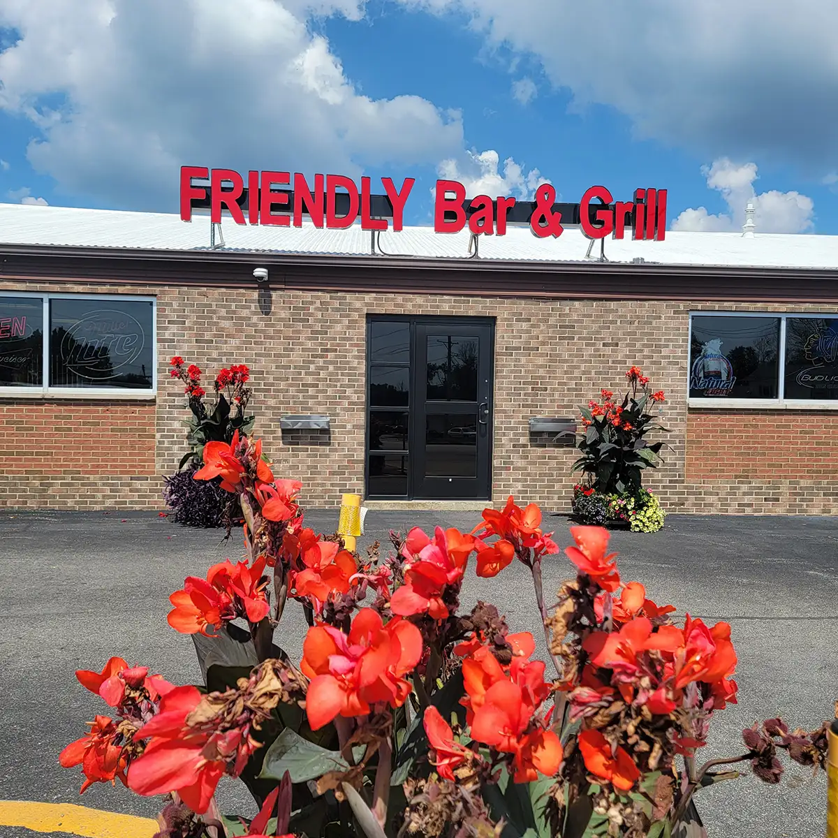 friendly-bar-grill-decatur-il-gallery-03